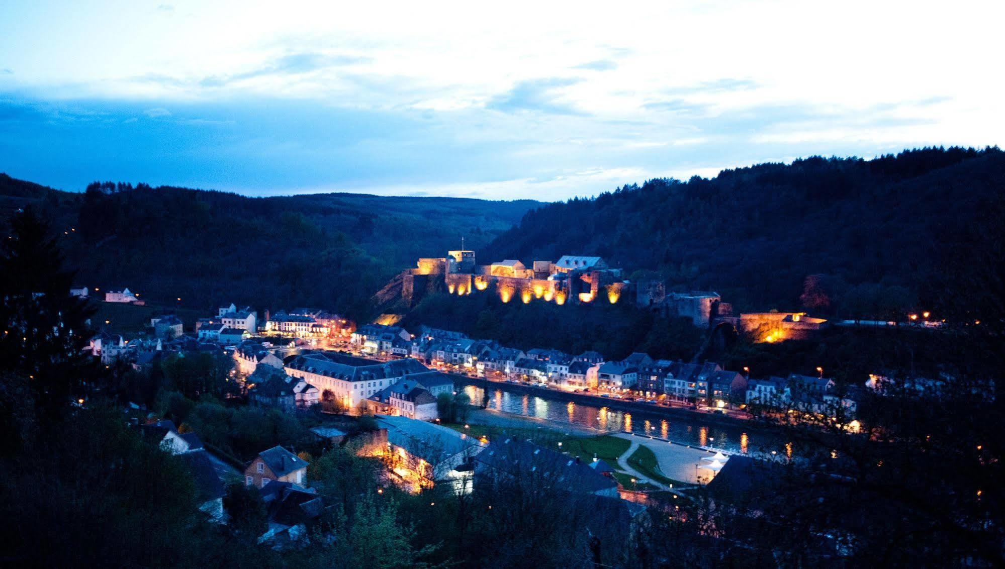 Auberge De Jeunesse De Bouillon Exteriör bild